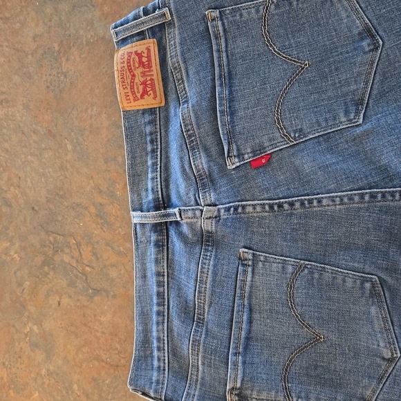 Levi's 724 High Rise Straight Leg  Size 30 - Picture 8 of 8